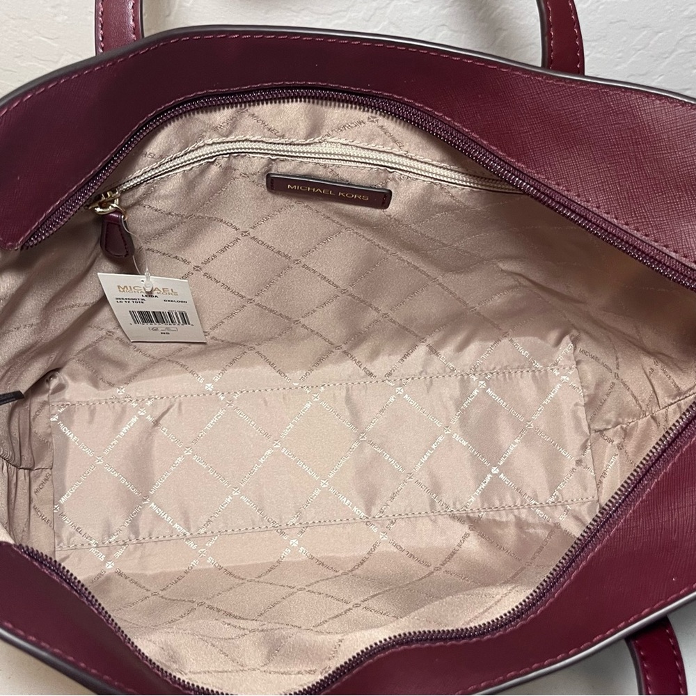 Michael Kors Leida Large Tote Bag in Oxblood NWT - Picture 11 of 12
